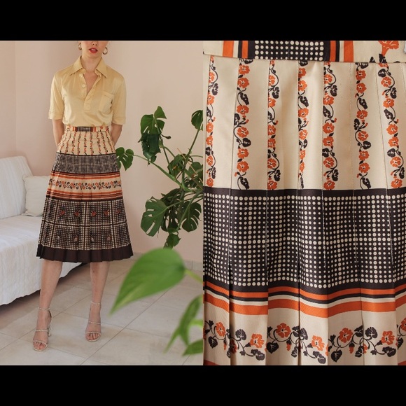 Dresses & Skirts - 70s Vintage Floral Patterned Pleated Midi Skirt